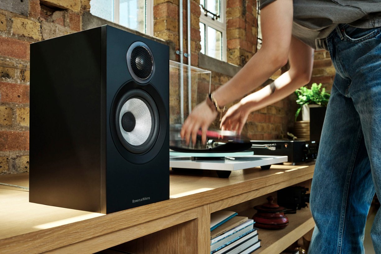 (2) BOWERS & WILKINS- 600 SERIES SPEAKERS & STANDS
