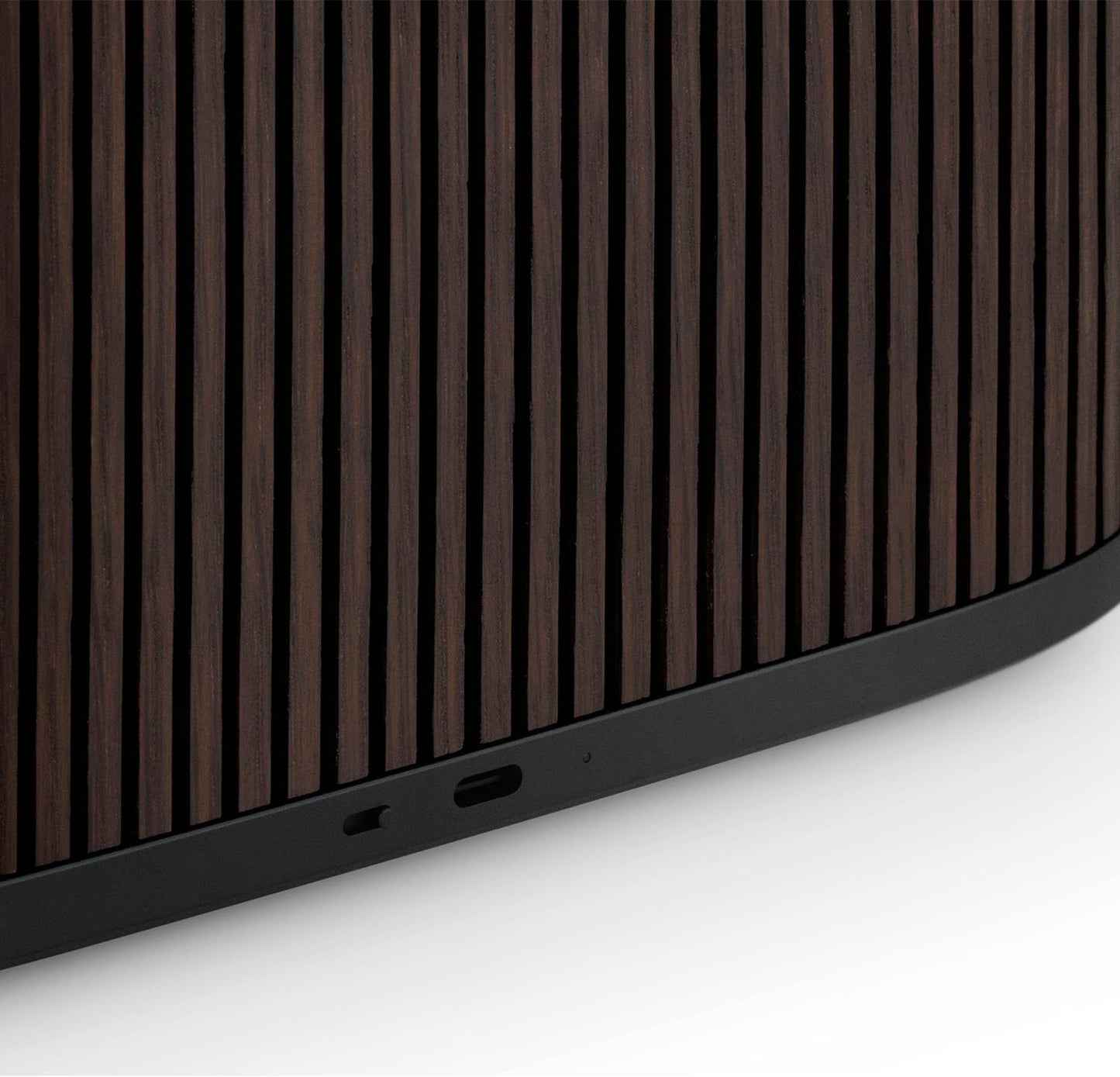 B&O BEOSOUND A5 360 SOUND SPEAKER