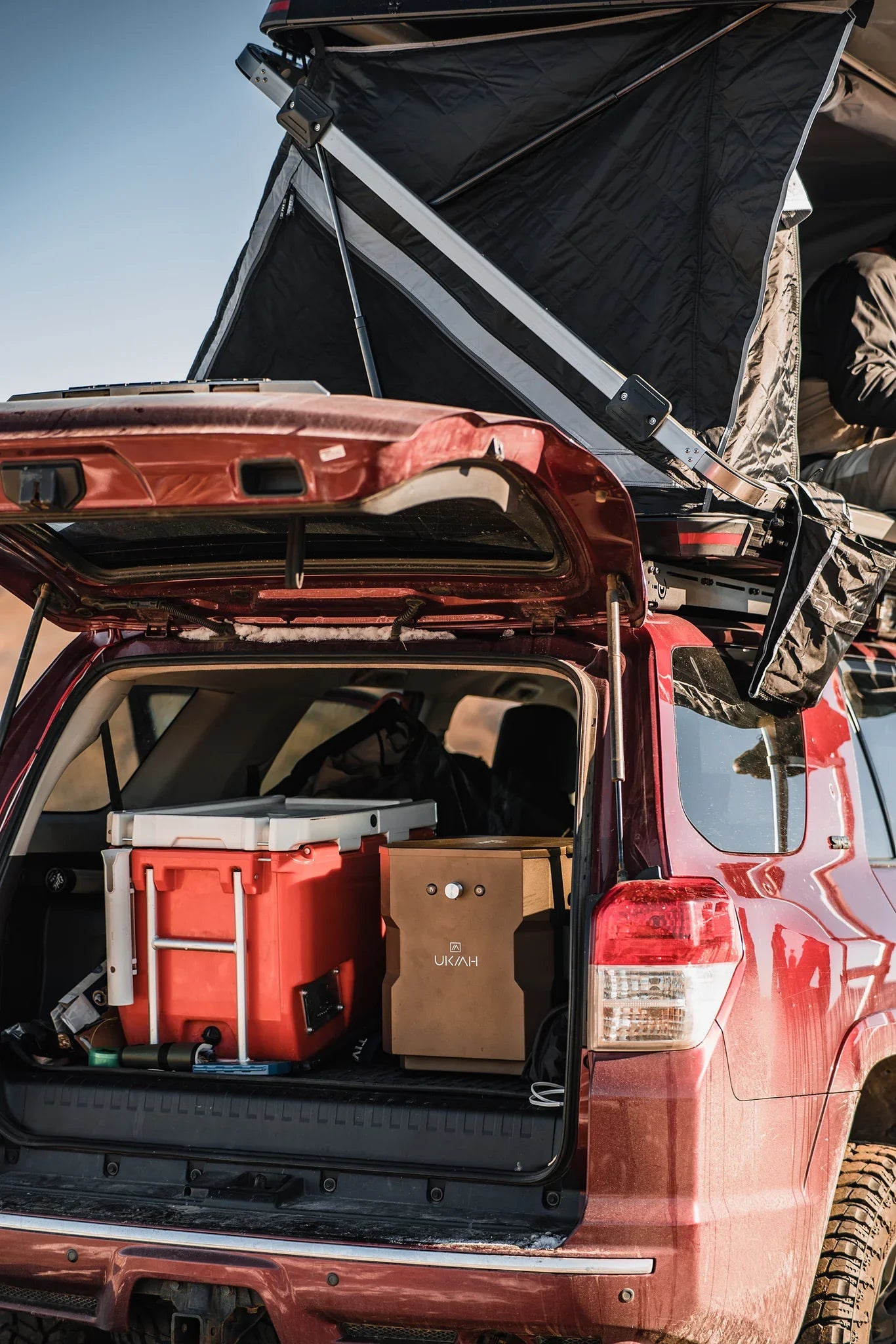 UKIAH TAILGATER 2